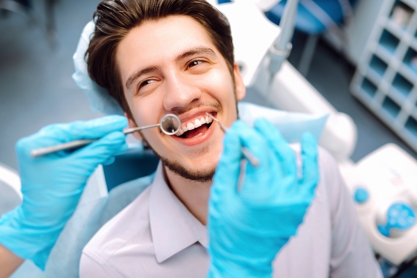 Understanding The Dental Implant Procedure